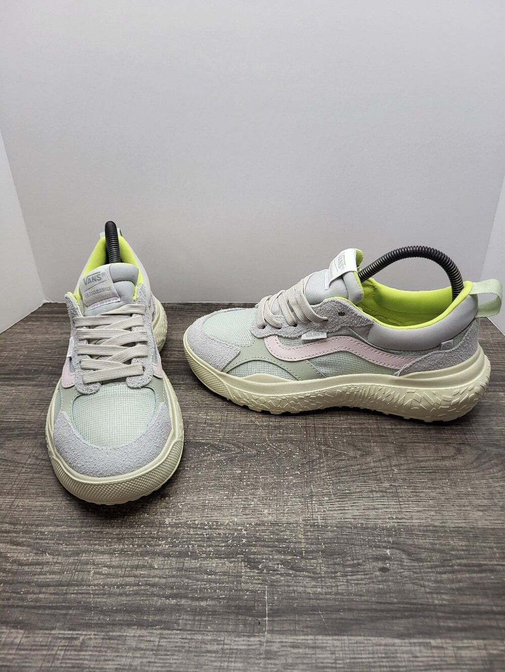 Vans UltraRange Neo VR3 MTE Mint Light Yellow Women's Size 7.5 Men's Size 6 New